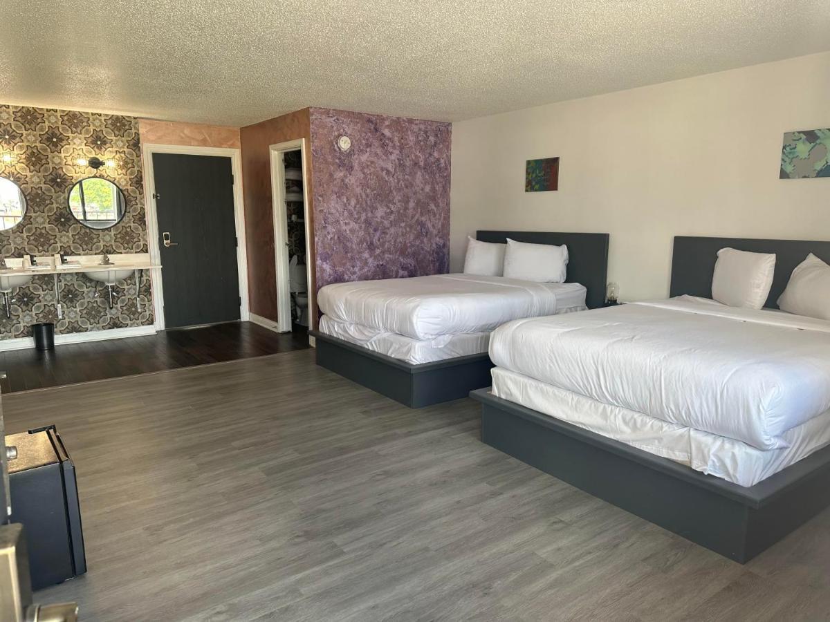 Rosewood Garden Hotell Lake Delton Exteriör bild
