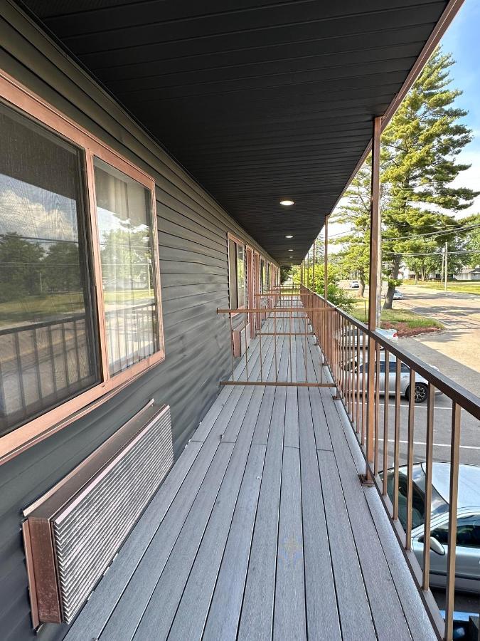 Rosewood Garden Hotell Lake Delton Exteriör bild