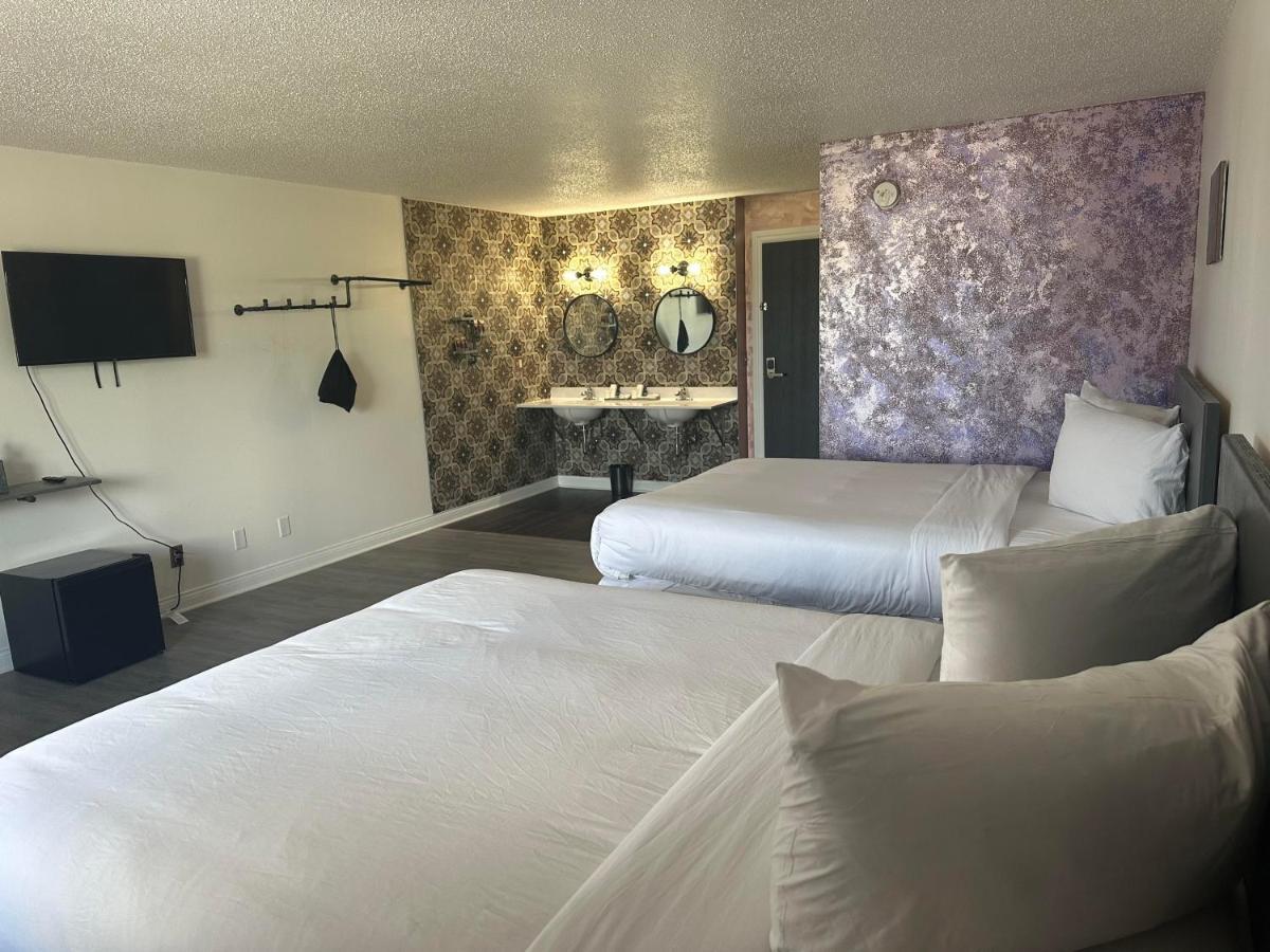 Rosewood Garden Hotell Lake Delton Exteriör bild